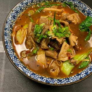 C13 牛腩面/BEEF BRISKET NOODLE SOUP🌶️
