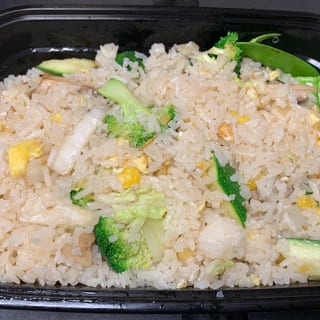 18 菜炒饭VEGETABLE FRIED RICE